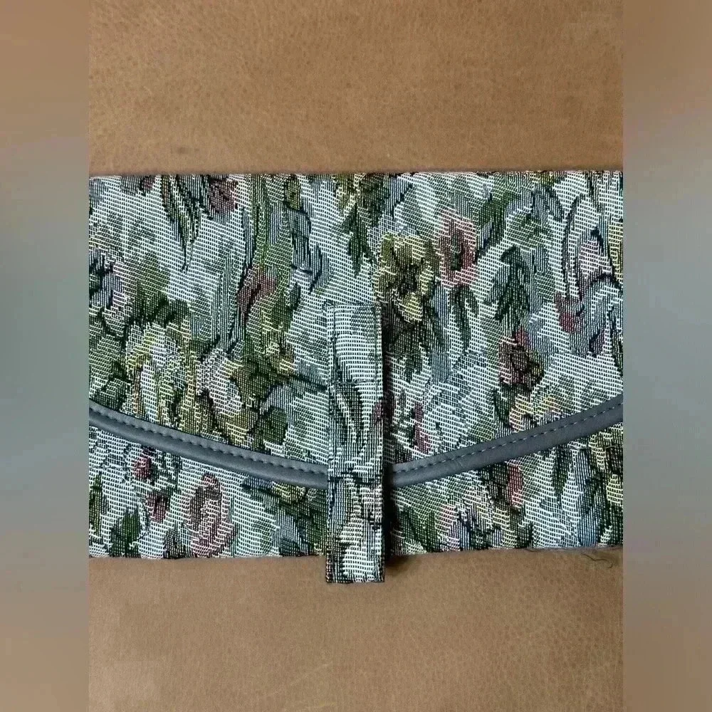 Vintage Travel Makeup Or Jewelry Storage Case Floral Pattern